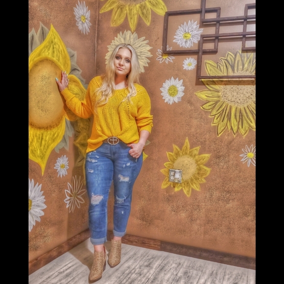 Meet your Posher, Brittanie - Picture 2 of 4